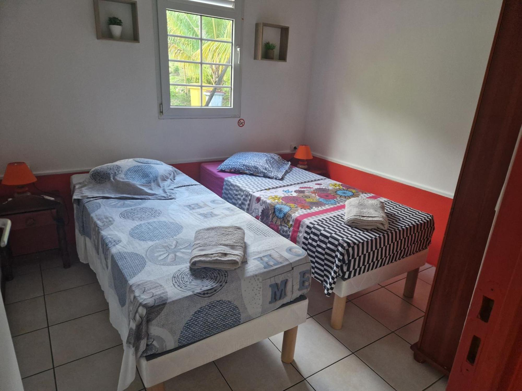 Bungalows Corail, F3 Avec Piscine A Sainte Luce Extérieur photo