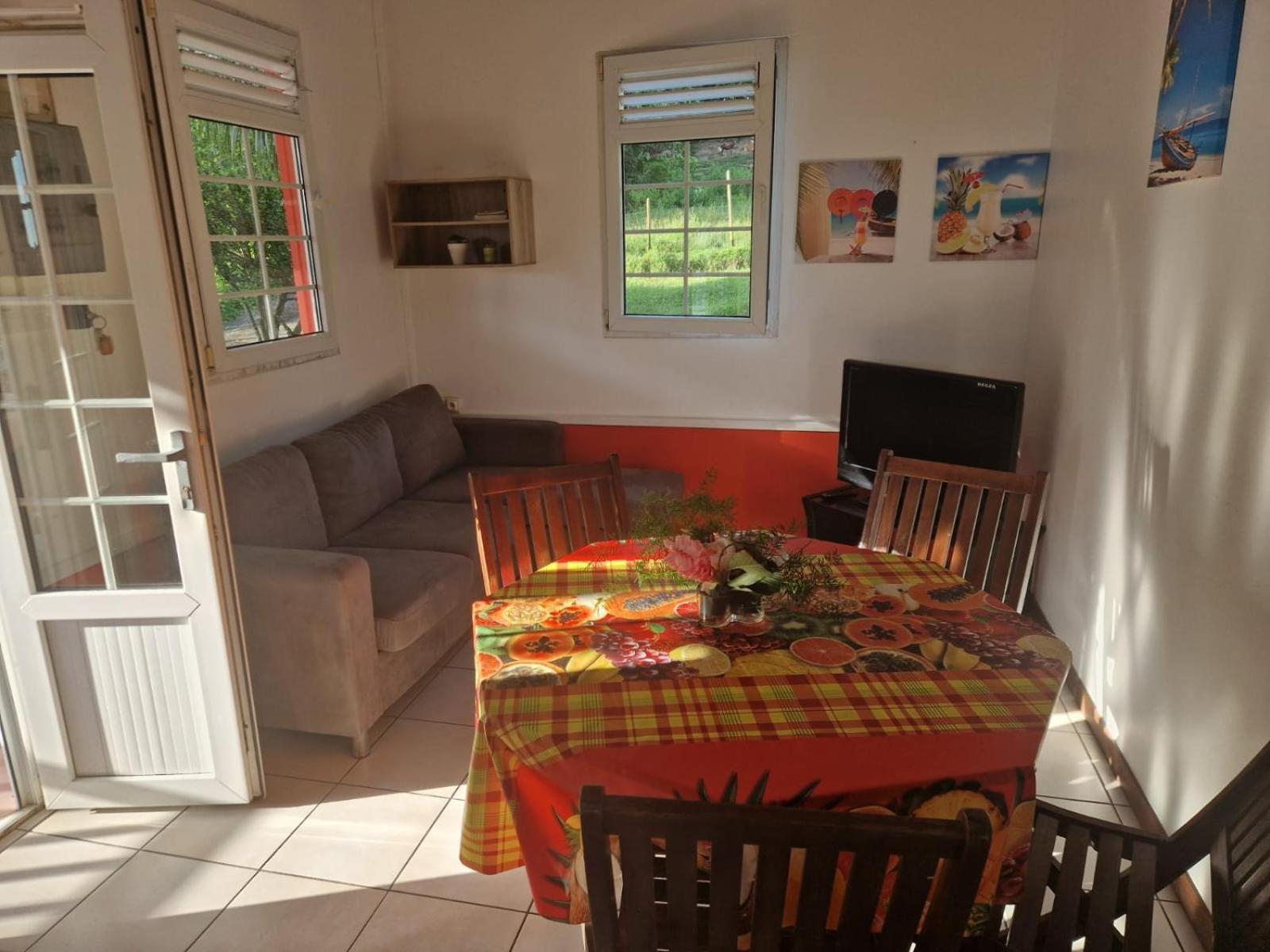 Bungalows Corail, F3 Avec Piscine A Sainte Luce Extérieur photo