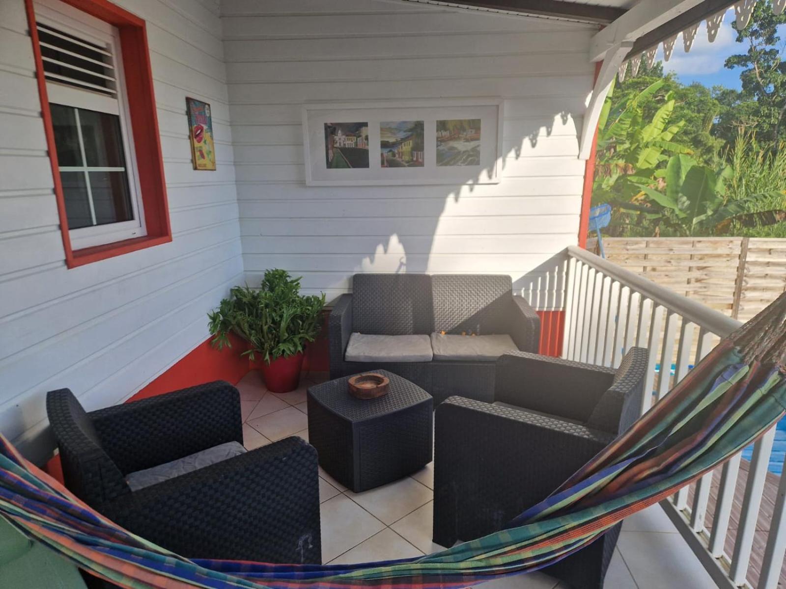 Bungalows Corail, F3 Avec Piscine A Sainte Luce Extérieur photo